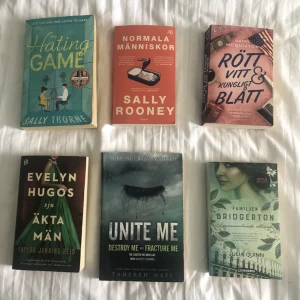 Böcker - Böcker (swipea för fler) 50 kr/st + frakt, gratis frakt om du köper 2 eller fler! 💓💓Har fler böcker utöver dessa så hör av dig om det är nåt du söker! 🥰🫶