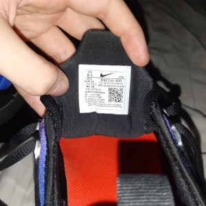 Vapor max cotton candy - Säljer dessa pågrund utav att dom inte är min storlek och har ingen användning för dom, min vän har testat dom 1-2 gånger bara för att se om dom passa honom. Är som helt nya. Buda på!