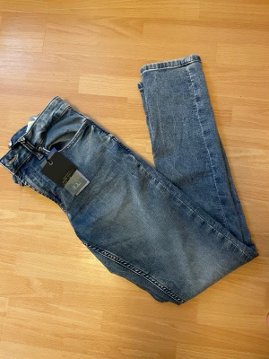 Jeans - Slim fit jeans, aldrig använda. Passar även för kvinnor såklart💕