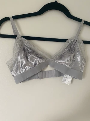 Bh - såååå snygg och skön bh!!! Knappt andvänd💕