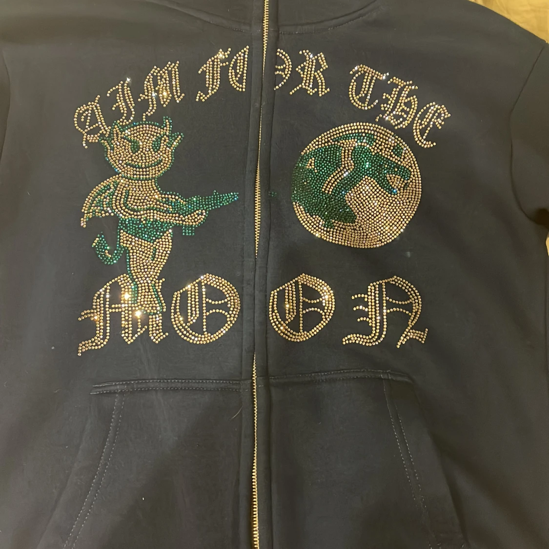 Aim for the moon  - 90