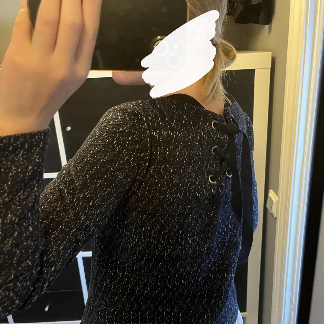 Tröja med knyt i ryggen - 90