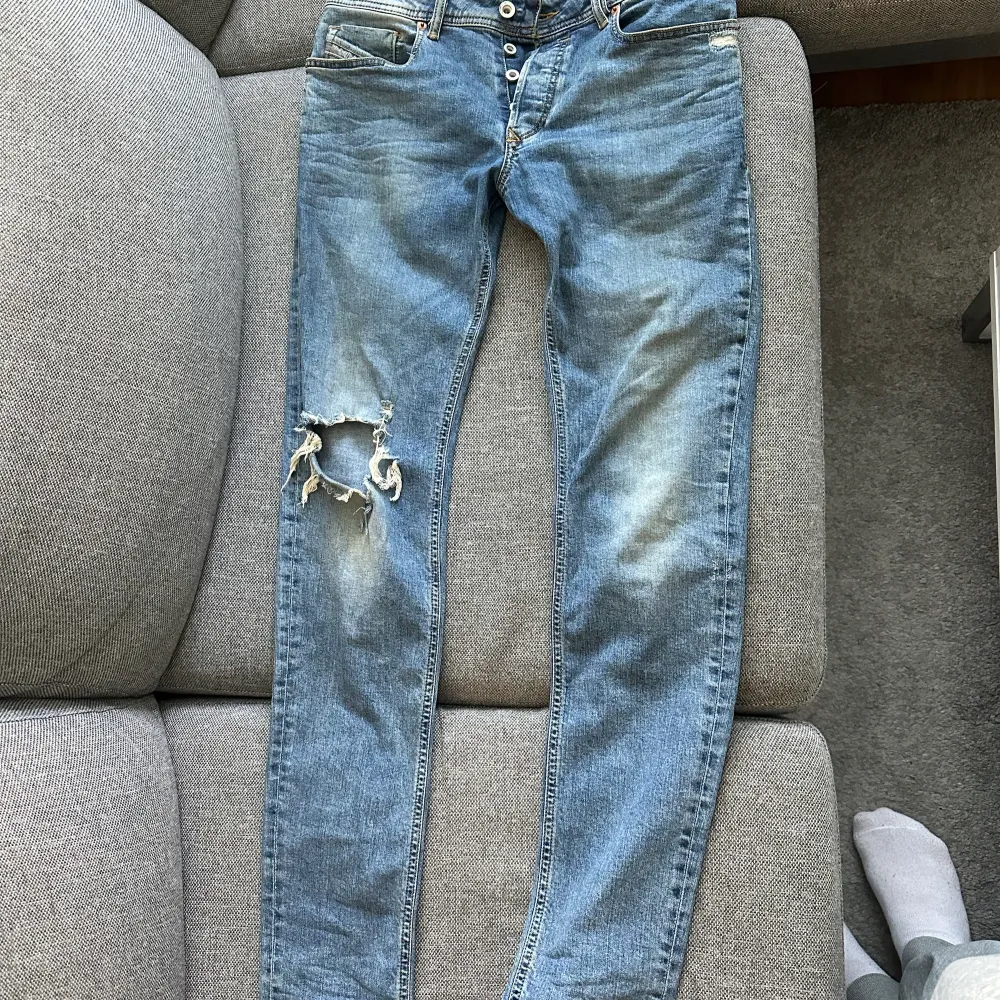 Diesel jeans i stretch. Mer blåa än på bilden. Jeans & Byxor.