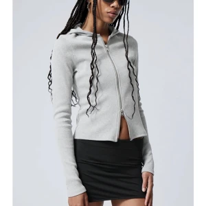 Kofta - Jättefin kofta använd bara en gång! Ger fin form på midjan🥰