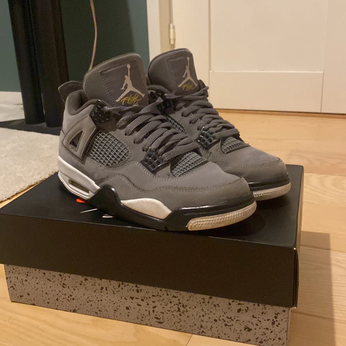 Jordan 4 cool grey