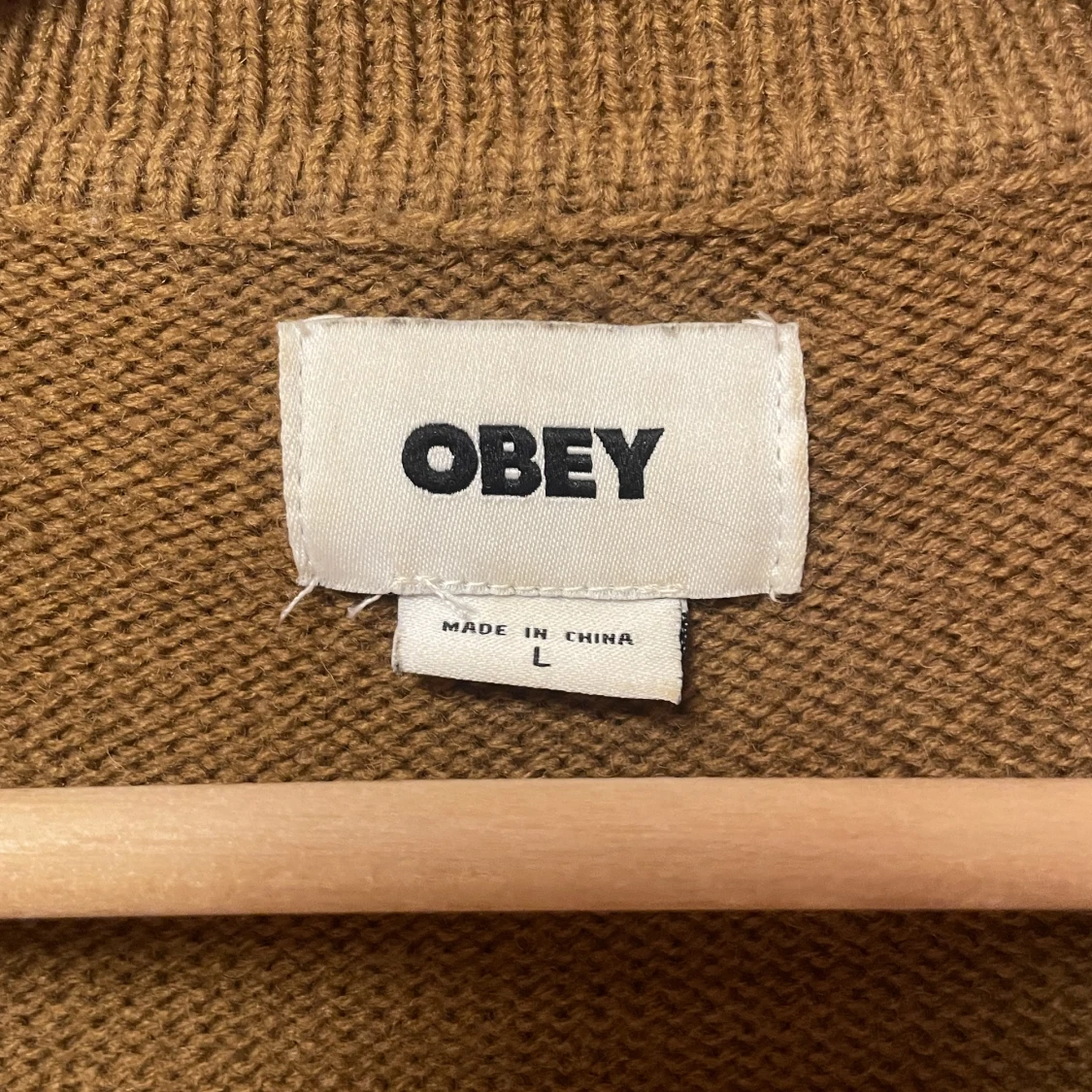 OBEY stickad kofta - 91