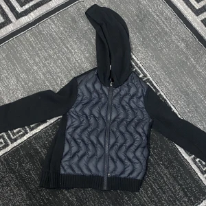 Moncler  - Äkta moncler