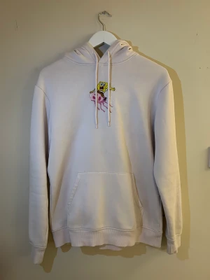 Rosa hoodie  - Rosa hoodie från H&M. Sällan använd men är i fint skick.❣️