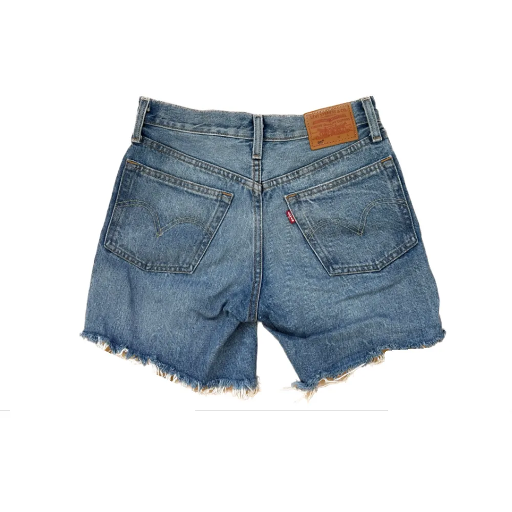 Tyvärr för små för mig så måste ge de ett nytt hem 🙏🏼. Shorts.