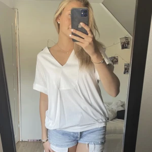 Fin tröja❤️ - Superfin tröja som inte kommersiell användning och är andvönd två gånger💕