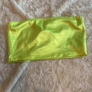 Neon bandeau topp - Neon 😍 