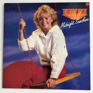 Vinylskiva - (Köp 5 stycken vinylskivor för 100kr!)🫵🏼