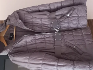 Fina Jacka för tjej eller kvina str38 - Fina Jacka för tjej eller kvinna. Str 38.Mobil 0793537427. Välkommen