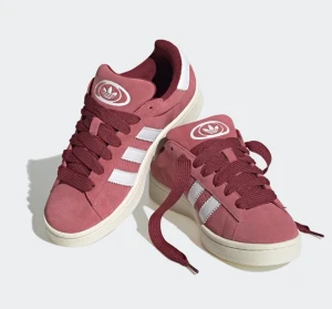 Adidas sneakers  - Säljer mina adidas campus 00 som är slutsålda överallt,, skorna är nästan aldrig använda så dem är i supershick!🫶🏼