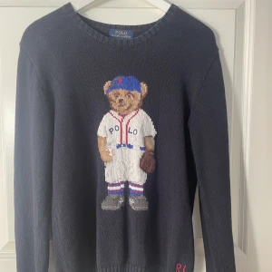 Ralph lauren polo bear - Väldigt gott skick, storleken är inte xl för vuxna men den passar storlek S/M