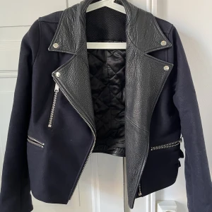 Ulljacka i bikermodell - Jättefin ulljacka i bikermodell 