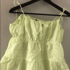 Grön topp - Oanvänt