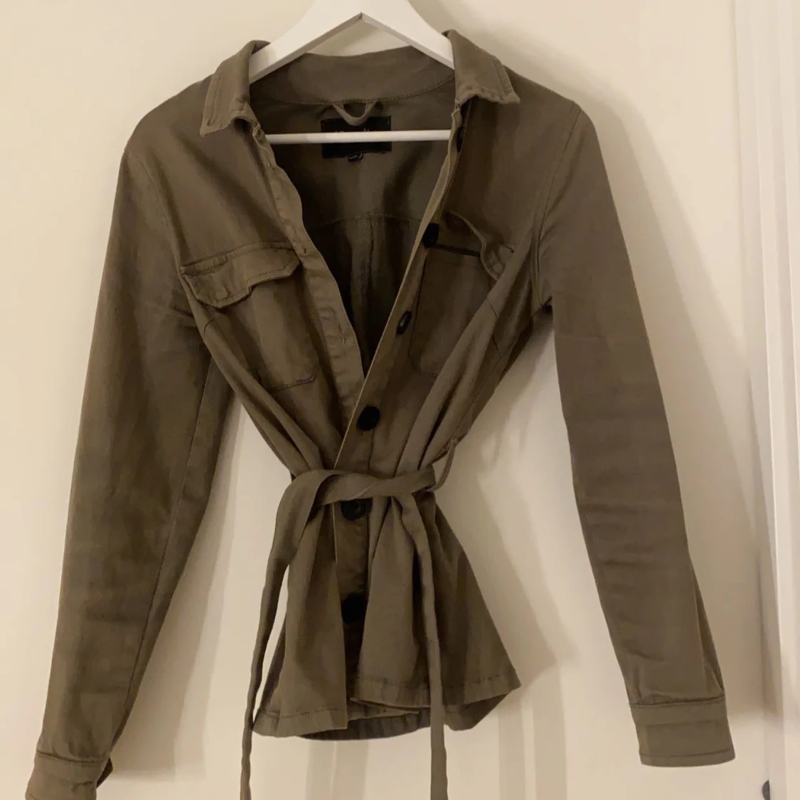 Militär grön jacka 