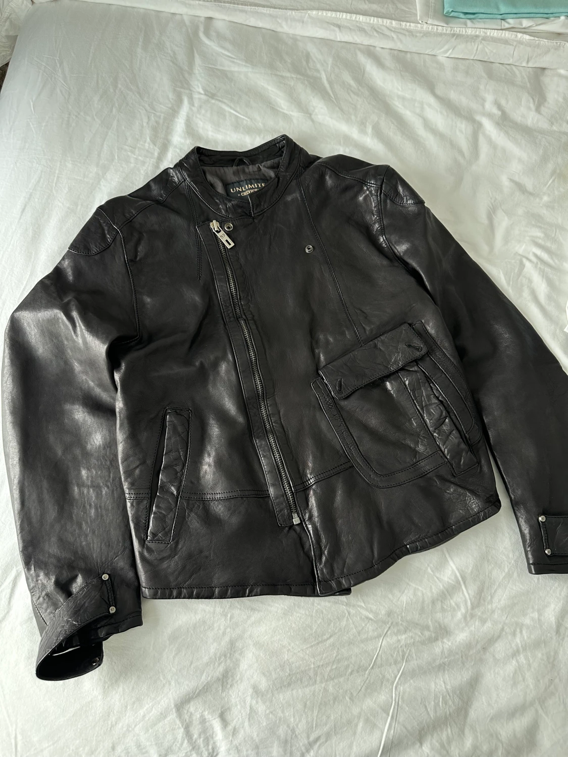 CHEVIGNON SKINNJACKA