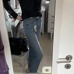 Superfina helt nya jeans från Cubus.  Storlek xs  Nypriset 399