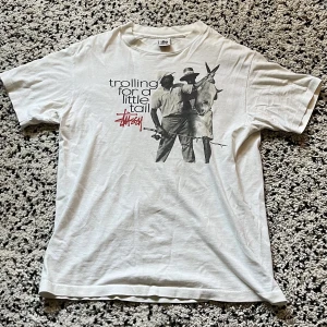 Rare stussy t-shirt  -  Vill få såld ASAP Felfri tröja. Storlek M
