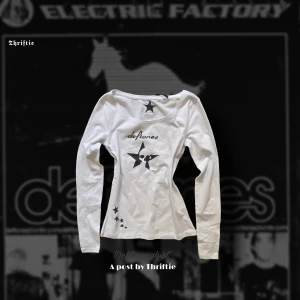 Deftones shirt! <3 - SKRIV TILL MIG OM DU ÄR INTRESSERAD !  Helt ny tröja!! Gjort själv! <3 Tvätta tröjan inte mer än 90 grader!!  