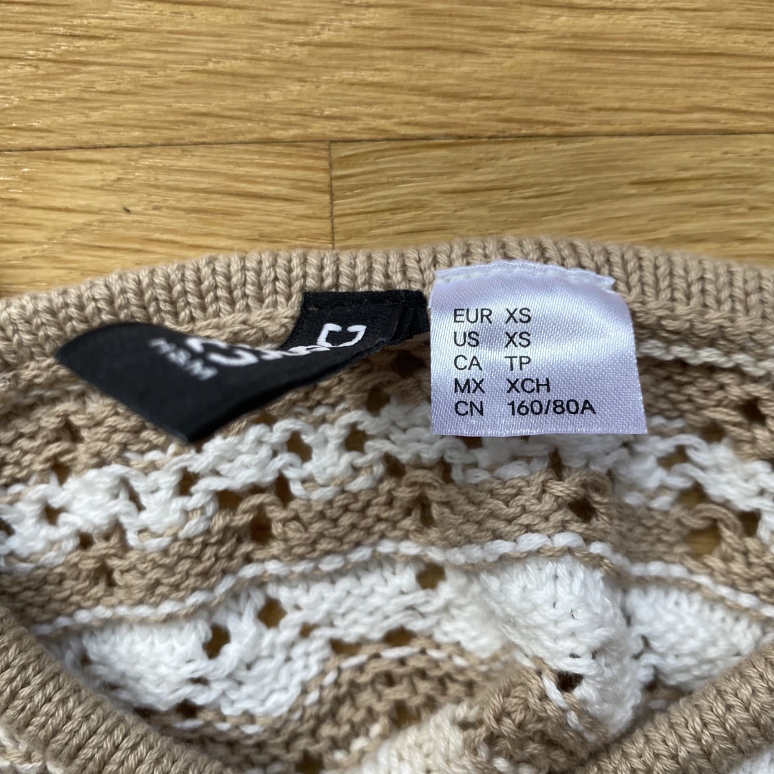 Stickad H&M croptop - 90