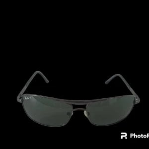 Ray Bans - 100% äkta Ray Bans😎 Dom är i bra skick🤩 Skick 7/10 