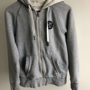 Hoodie - G-Star raw munkjacka i storlek M, superbra skick, unisex 