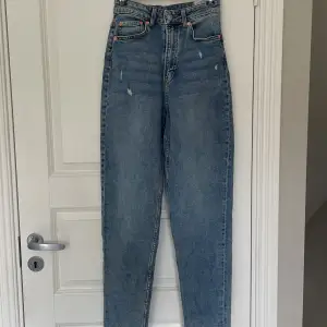 Ett par oanvända jeans från H&M🤍