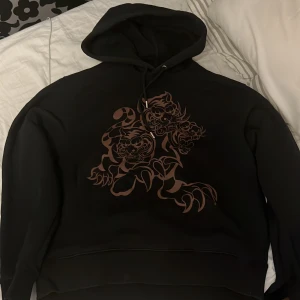 Kenzo hoodie M - 9/10, använt få gånger Storlek M Passar även bra som S
