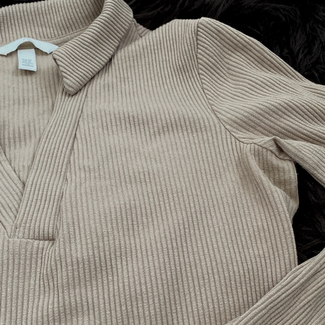Tröja med v-ringning  - 90