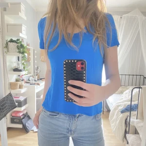 T-shirt  - Super fin t-shirt som inte kommer till användning längre 