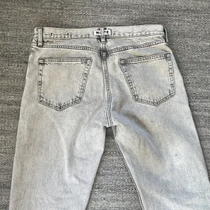 Hope rush jeans  - Hope rush jeans i fint skick! Size 30 Kan finnas nån lite fläck men i det stora hela fint skick!