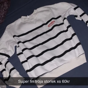 Tröja  - En jätte fin tröja 