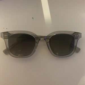 Chimi 02 gray - Tja, säljer nu mina chimis som jag nu inte använder pga att jag köpte fel storlek. Skick 9/10. Har ba använt de Max 5 ggr