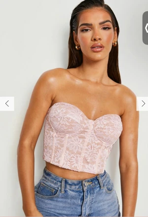 Topp - Säljer för att den inte passa mig så som jag ville.  Bara testad, lapparna av därav att det ej gick att skicka tillbaka. 