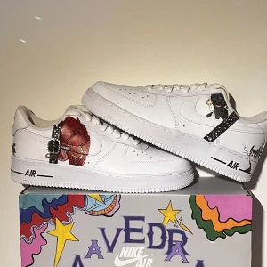 Custom made airforces FOR SALE!! - Custom made airforces till salu Hand gjort med kärlek  1 of 1 kommer aldrig göras om igen Först till kvarn 