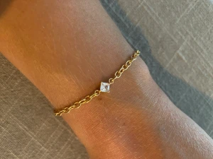 Armband - Säljer ett fint, nytt armband.