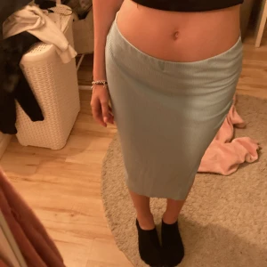 Blå kjol💗 - Super fin blå kjol i bra skick från bikbok💗