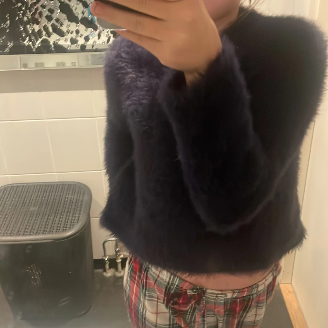 Fluffig blå tröja - 90