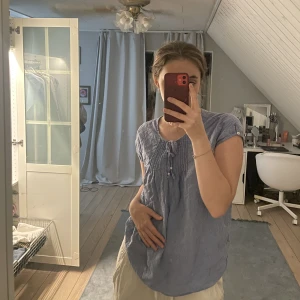 Blå blus - Fint skick