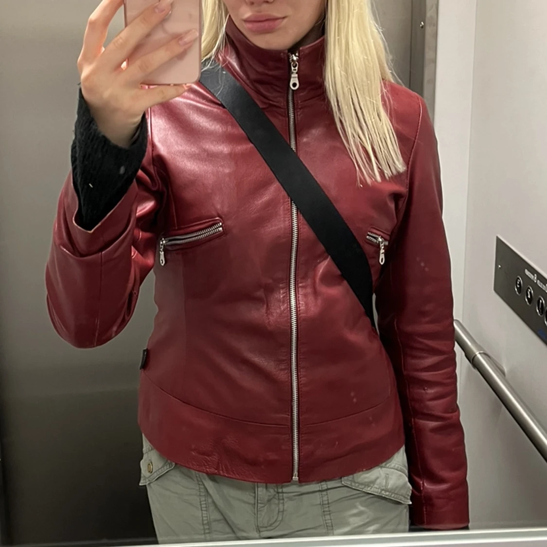 Röd skinnjacka 🍷