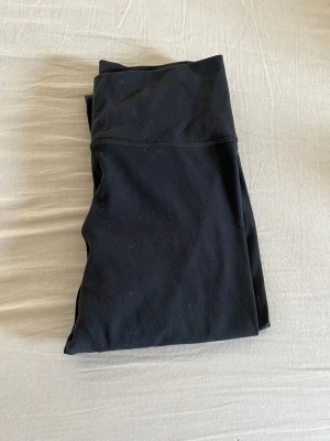 Leggings - Leggings från Shein. Endast provade, inget för mig.