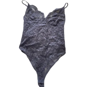 Spetsbody - Superfin spetsbody jag tyvärr inte använder längre. 