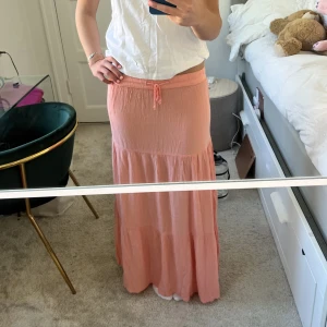 Långkjol! - Snygg långkjol i en superfin färg💕💕