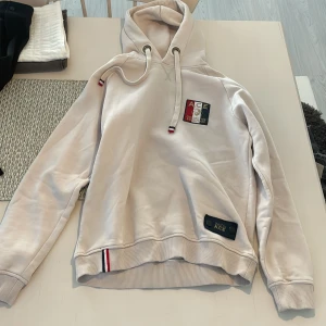 Who’s ACE hoodie - Who’s ACE hoodie. Storlek S. Skick 10/10. Nypris ca 800 kr