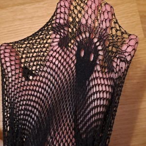 Döskalle tights - Tights med döskallar. Aldrig använda. Säljer fler tights, kolla min profil. Jag samfraktar gärna. Använd gärna köp nu, kontakta vid frågor eller fler bilder!!<3