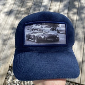 Emiliopendenza keps - Jdkaöl