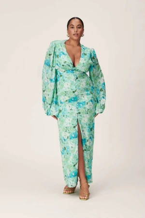 Adoore Positano stl 38 - Superfin populär klänning i modellen Positano från Adoore, helt slutsåld på hemsidan  Helt ny, enbart provad  Stl 38  Köparen betalar frakten